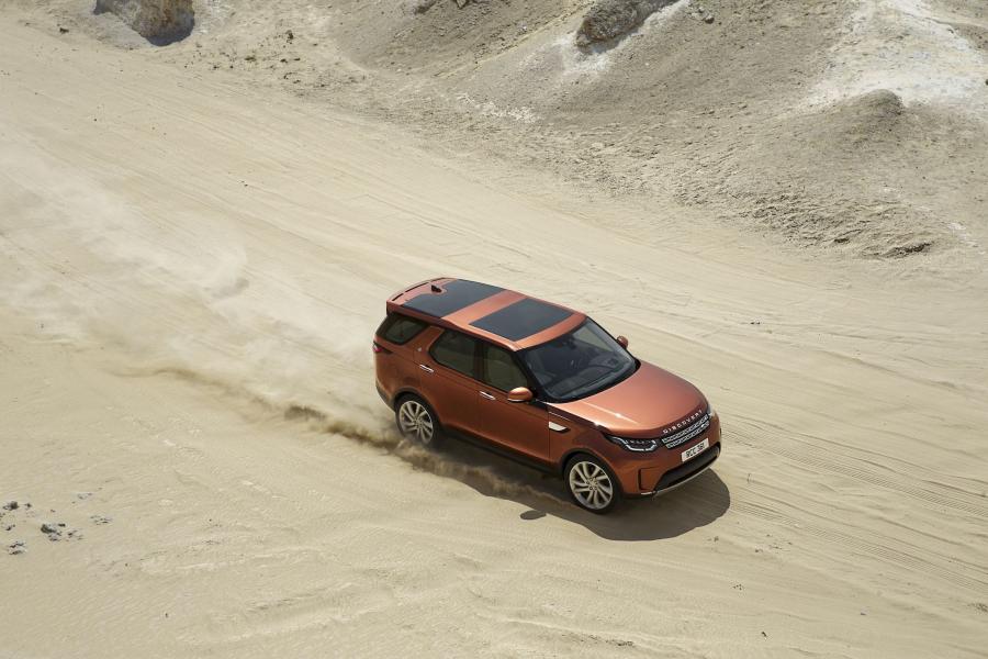  Land Rover Discovery HSE 2017 года  (фото 38 из 96)